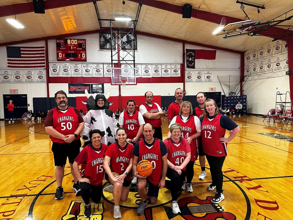 faculty vs students basketball game