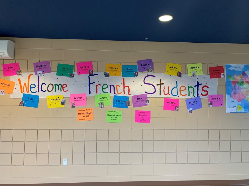 Welcome French Students sign
